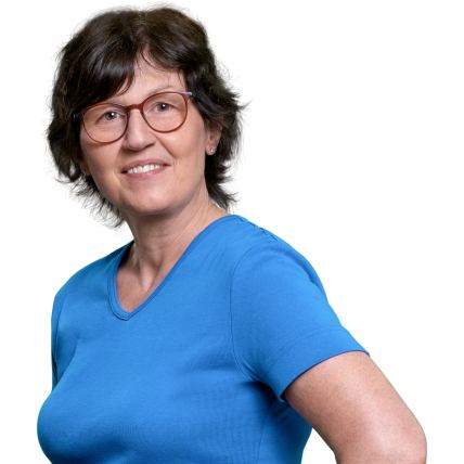 Erna Bauer, Reinigungsfachkraft